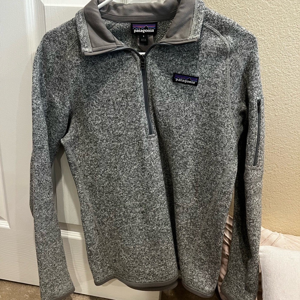 Patagonia Women's Heathered Gray Sweater